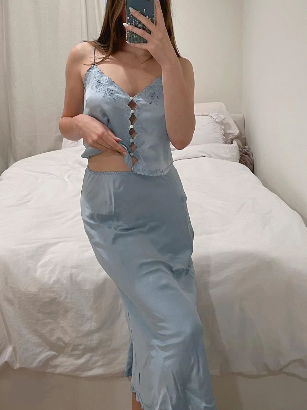 

Women 100% Silk Suits Hollow Out Embroidery V-Neck Sleeveless Single Breasted Camisole Top + High Waist A-Line Long Skirt Set