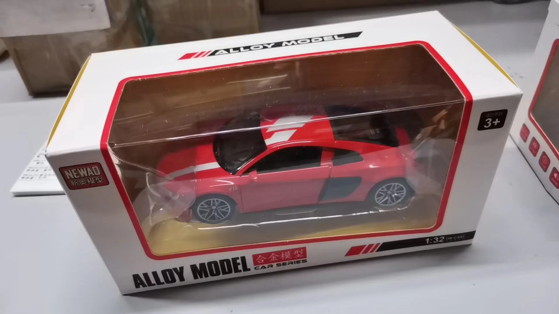 1:32 Audi R8 V10 Plus supercar alliage voiture modèle moulé sous pression en métal jouet véhicule son et lumière retirer Simulation Collection cadeaux