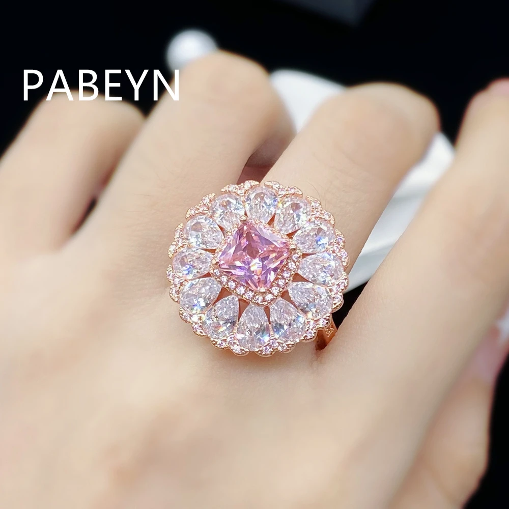 925 Sterling Silber Roségold Zirkon-Ring mit Strahlendem Rosa Herzstück, Birnenförmigem Halo, Gewelltem Pavé-Rand, Glamouröser, Luxuriöser Schmuck – Detail 3