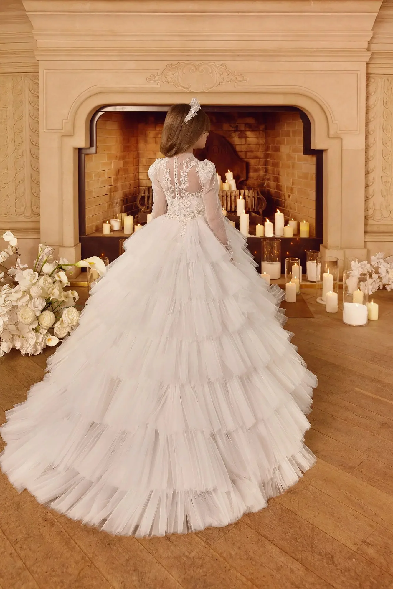 Witte bloemenmeisjesjurken met lange mouwen voor bruiloft Hoge hals Kanten gezwollen rokken Verjaardagsfeestje Jurken Eerste communiejurk