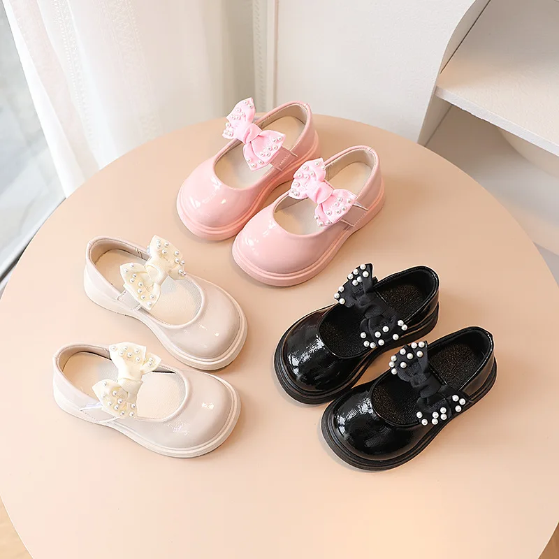 

Spring New Girls Glossy Leather Shoes Children Round-toe Shallow Mary Janes with Bow Pearls Princess Korean Black School Shoes