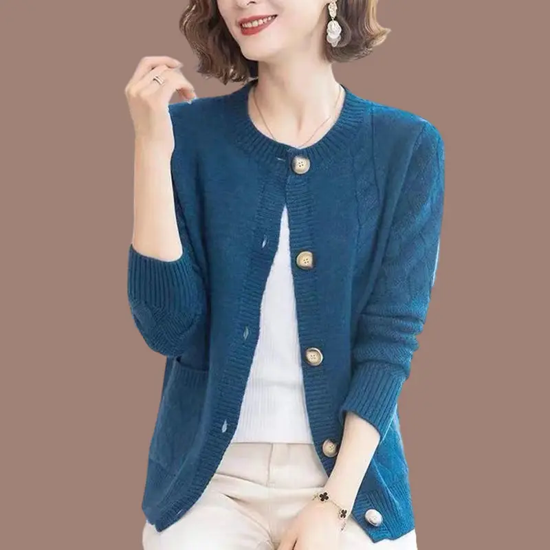 Autumn and Winter Women\'s Round Neck Screw Thread Button Pockets Solid Loose Sweater Fashion Casual Elegant Long Sleeve Tops