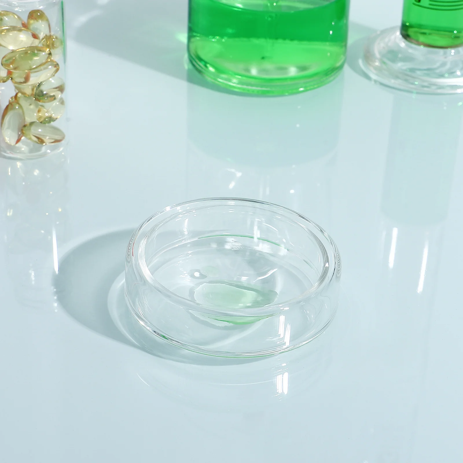 

5Pcs High Borosilicate Glass Cell Culture Petri Dishes Laboratory Tissue Culture Dishes with Stable Base Petri Dish
