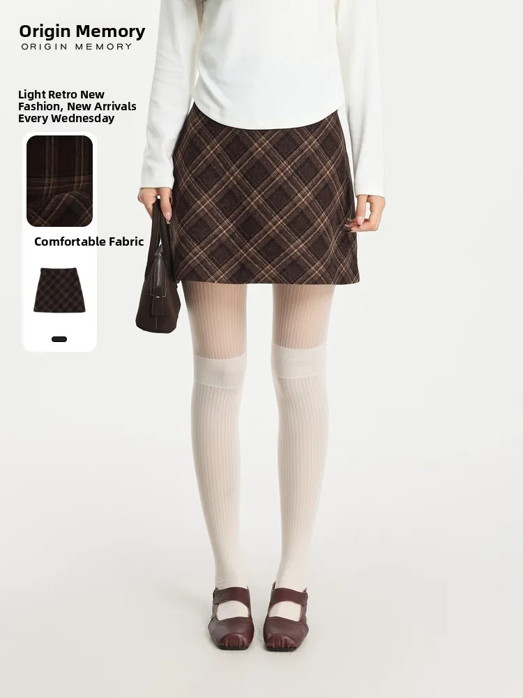 

Ele High Waist A-Line Skirt in Woolen Plaid Pattern Versatile Autumn Winter New Arrival for Young Profional Women