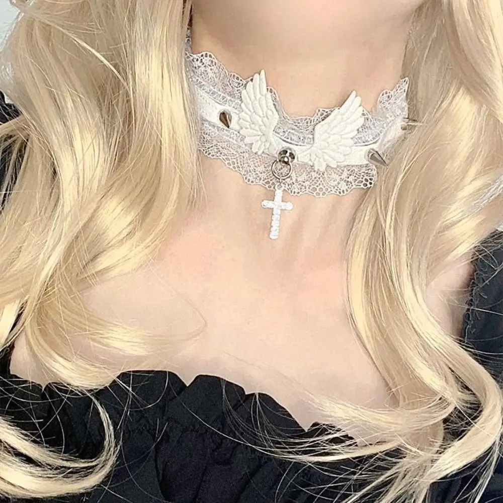 Lolita Solid Color Women\'s Necklace Wide Lace Rivets Lace Choker Angel Wings Cool Leather Necklace Daily Wear