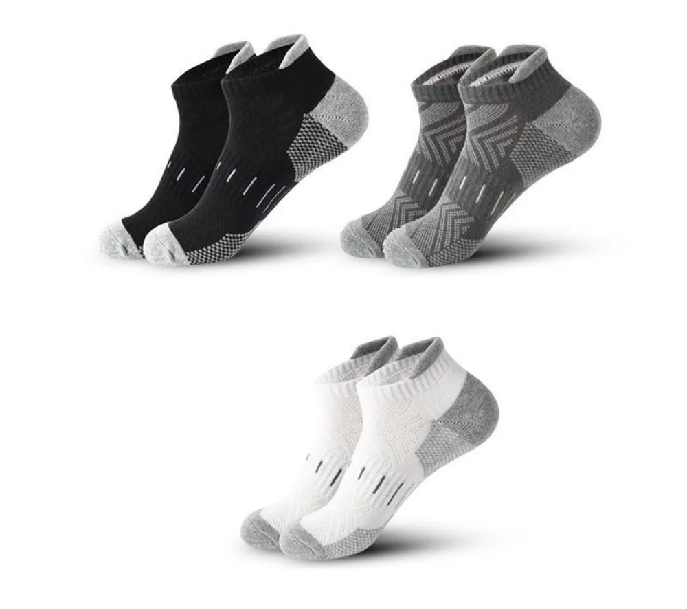 

6-Pack Men's Sport Socks with Towel Bottom Thickened Absorbent Short Tube Socks Black White Cotton Socks for Autumn Winter