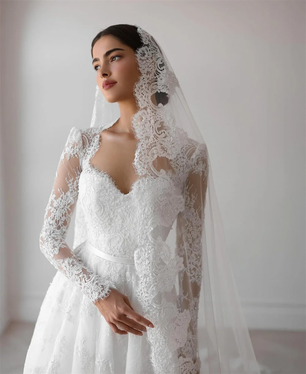 Kyoto Aanpassen Witte Kant Applicaties A-lijn Trouwjurken Sweetheart Lange Mouwen vestidos de novia Lange Trein Avondjurk