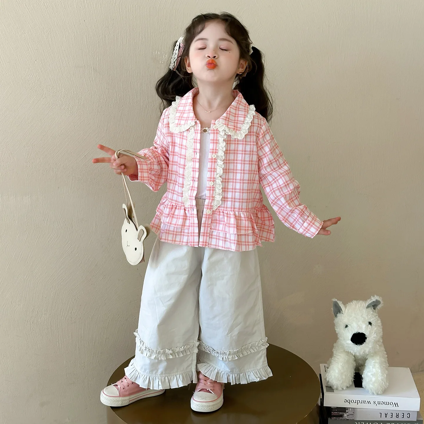 

Girl's suit autumn 2025 new foreign style girls spring and autumn casual plaid shirt wide-legged trousers two-piece set