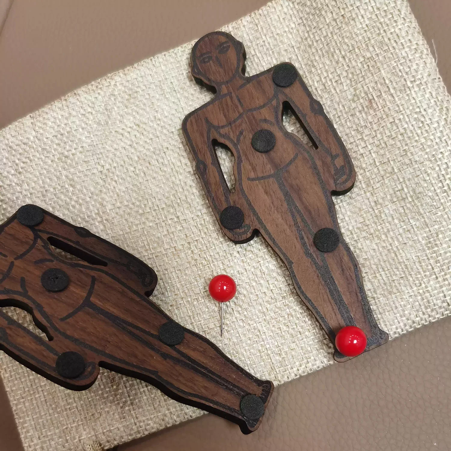 Empathy Doll (Walnut) Magic Tricks Psychological Empathy and Synchronized Response Voodoo Close-up Mentalism Illusions Gimmicks