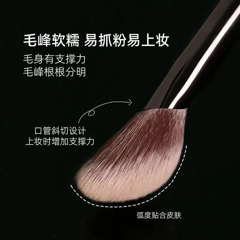 M65 Slope Blush Brush Slope Blush Brush A Slope Bevel Makeup Brush With Blush Blush Brush