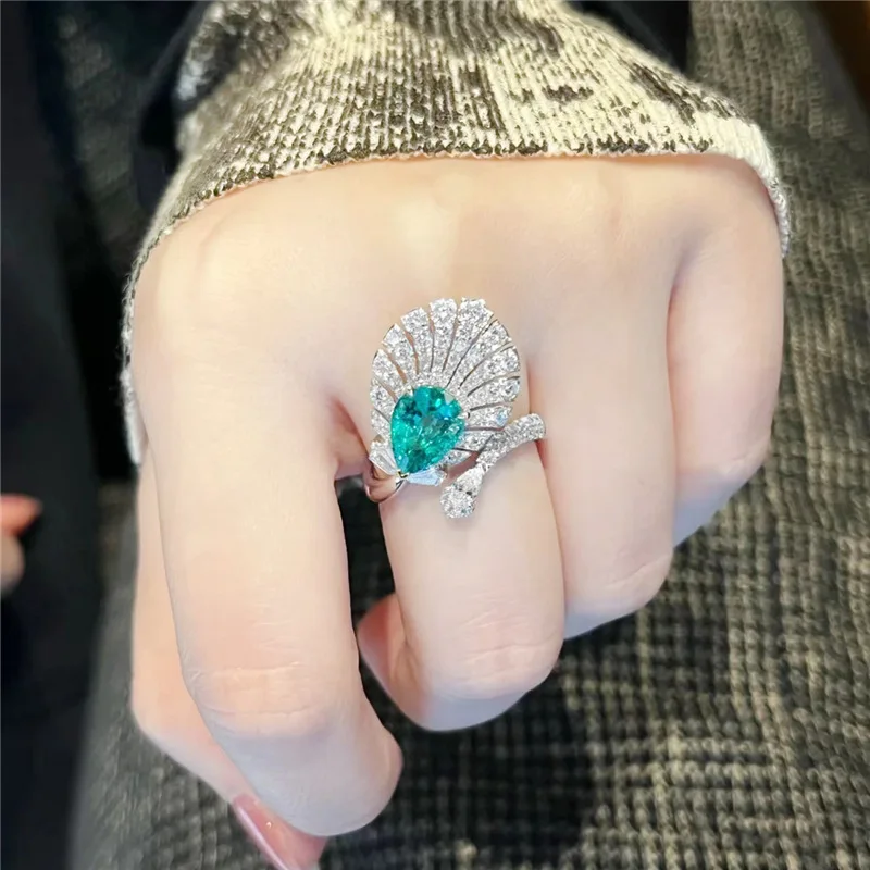 2022 Coloured High Quality Emerald Peacock Tail Ring Women's Court Style Temperament Hand Ornament Party Birthday Gift