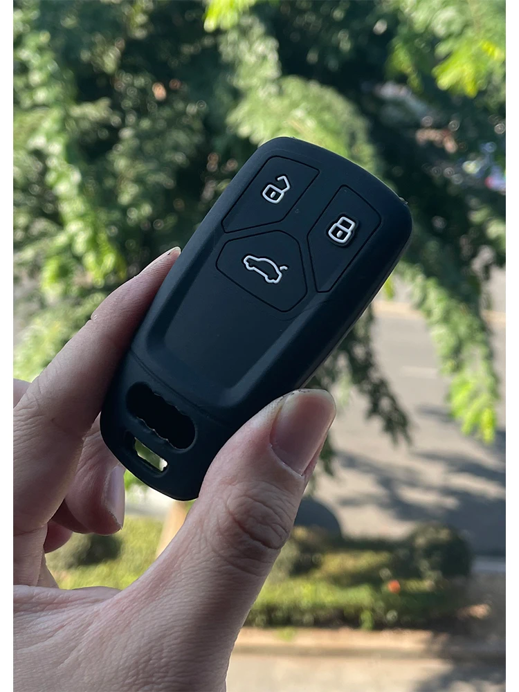 Xinyuexin Silicone Rubber 3 Button Car Key Cover Case For Audi 2016 2017 2018 A4 B9 Q7 4m TT 8S Smart Key In Black Car-styling image 6