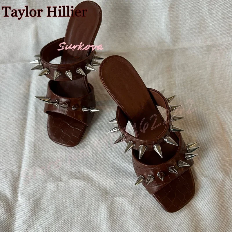 

Burgundy Rivet Slippers Square Head Open Toe Shallow Mouth Stone Pattern Sandals Summer Sexy Party Slippers Ladies High Heels 43