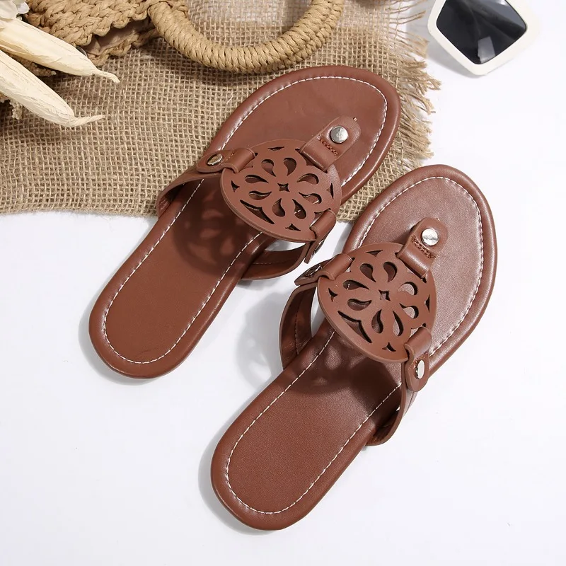 Big Round Buckle Flat Slippers Summer New Clip-toe Metal Buckle Soft Sole Non-slip Flip-flops Sandals