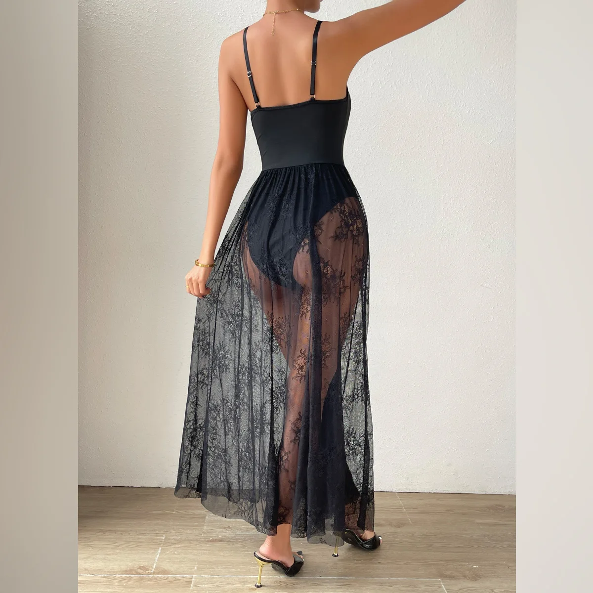 2025 جديد مثير منظور شبكة التطريز الحمالة فستان قسط فستان التوابل فتاة ملهى ليلي فستان 11129