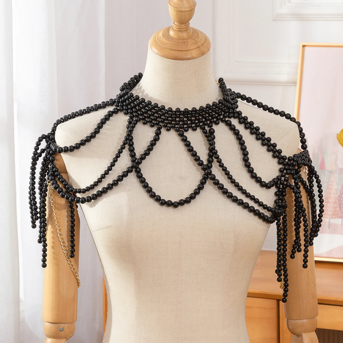 

Necklace Hollow Imitation Pearl Body Chain Wedding Dress Shawl Access Elegant Pearl Bridal Shoulder Chain Jewelry Handmade Larg