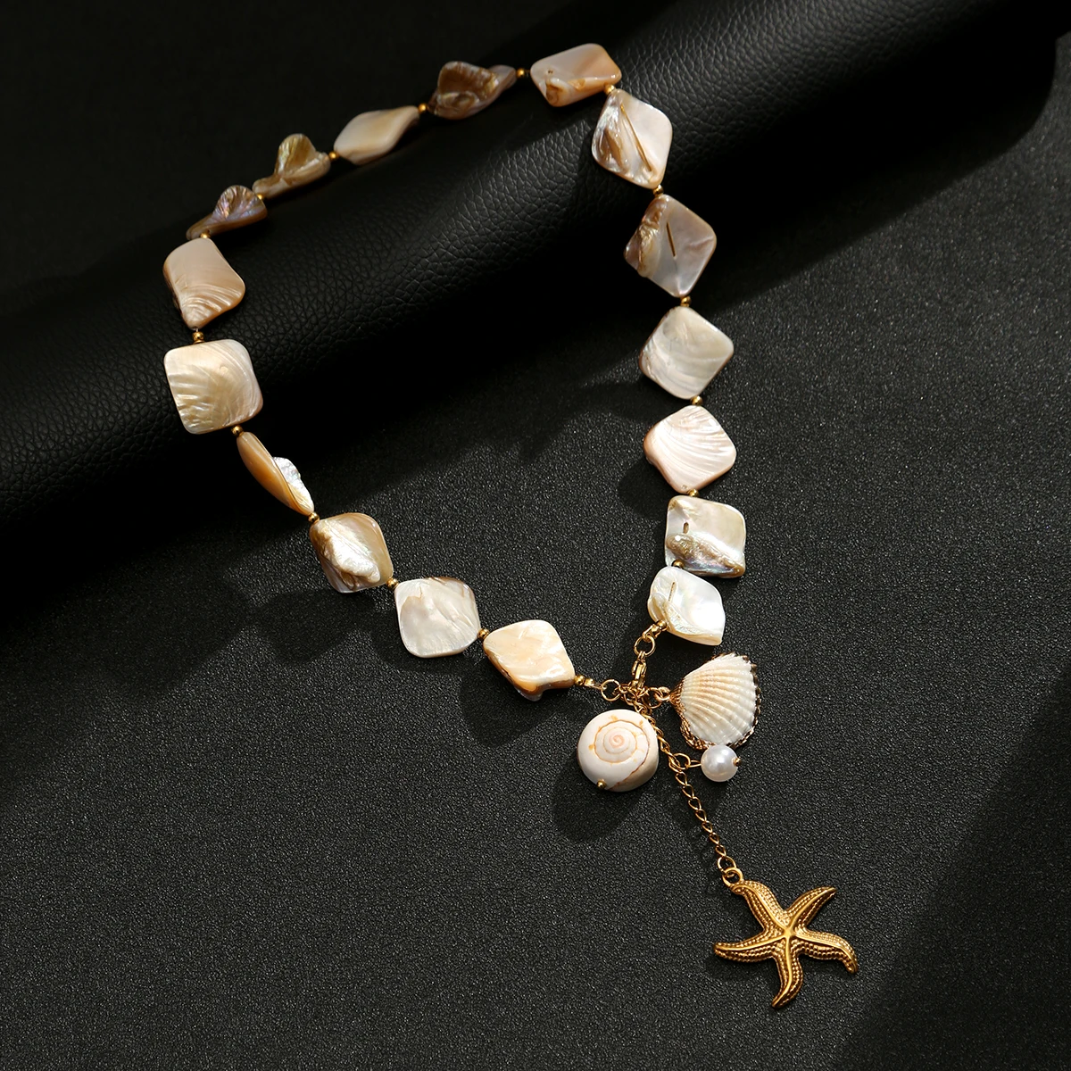 

SOVOB Fashion Natural Seashell Beaded Necklaces For Women Ocean Shell Pendant Choker Necklace Woman Holiday Valentine's Jewelry