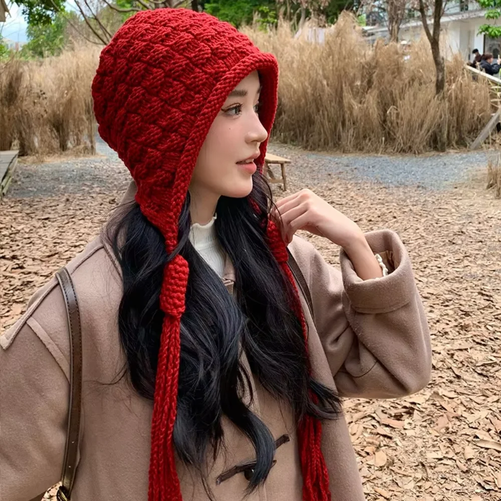 Harajuku تصميم محبوك قبعة مع شرابات طويلة الدفء زر الكروشيه لي فنغ قبعة الكورية نمط سميكة قبعة حماية الأذن