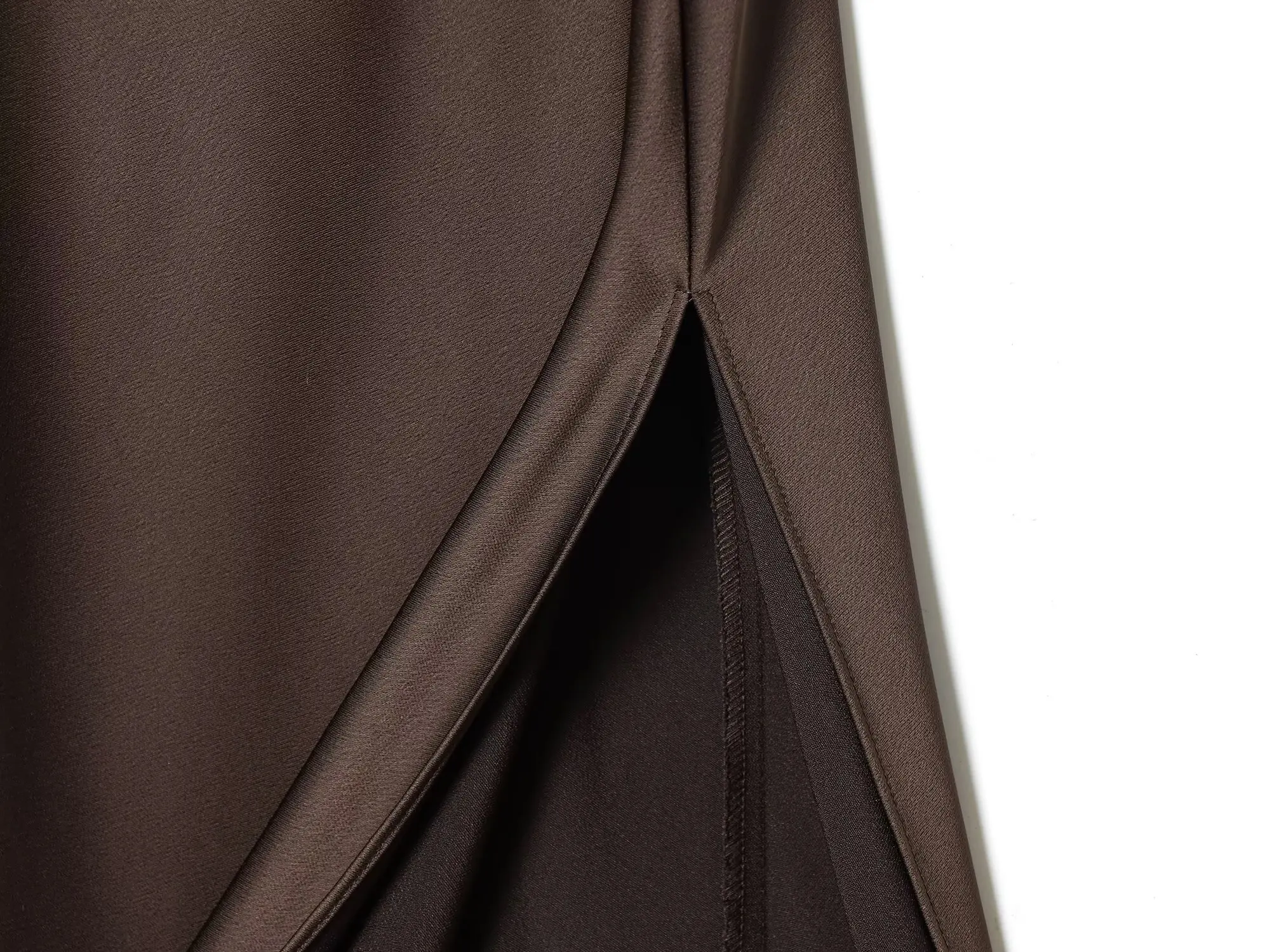 디이지 여성 2025 겨울 신상 패션 베스트 실크 새틴 질감 드레스 시크 백리스 슬림 민소매 드레스 베스티도스 무헤르