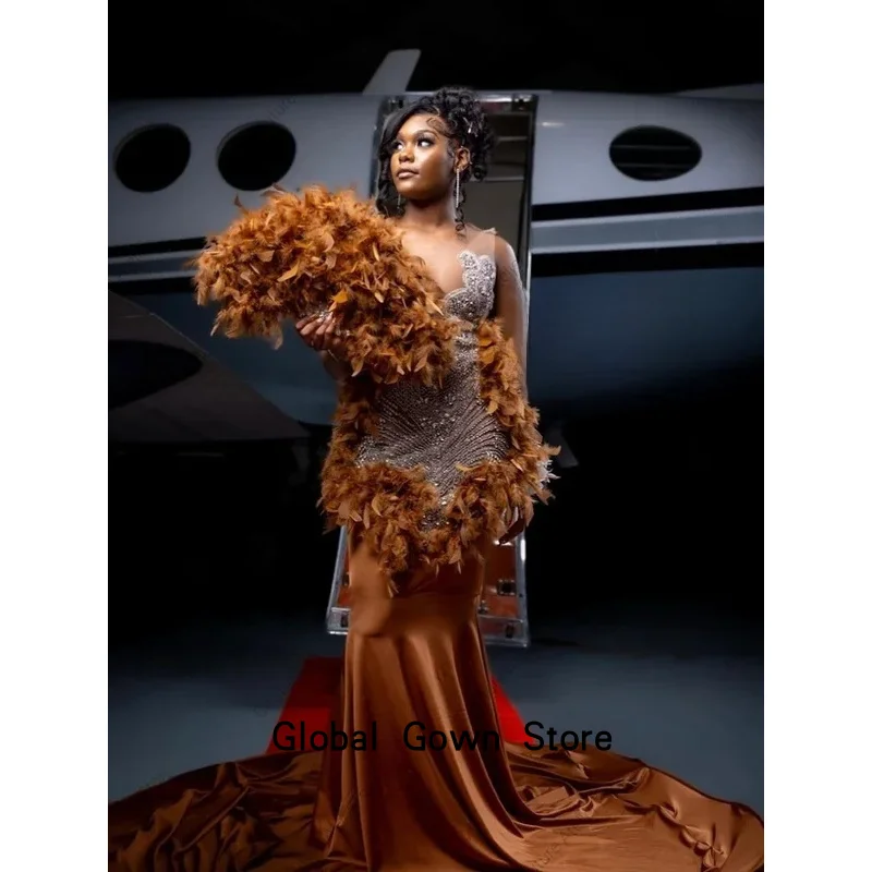 Latte Brown Mermaid Luxus-Abschlussballkleider 2026, Perlen-Strasssteine, Abschlussfeier-Kleider für schwarze Mädchen, individuell gestaltet