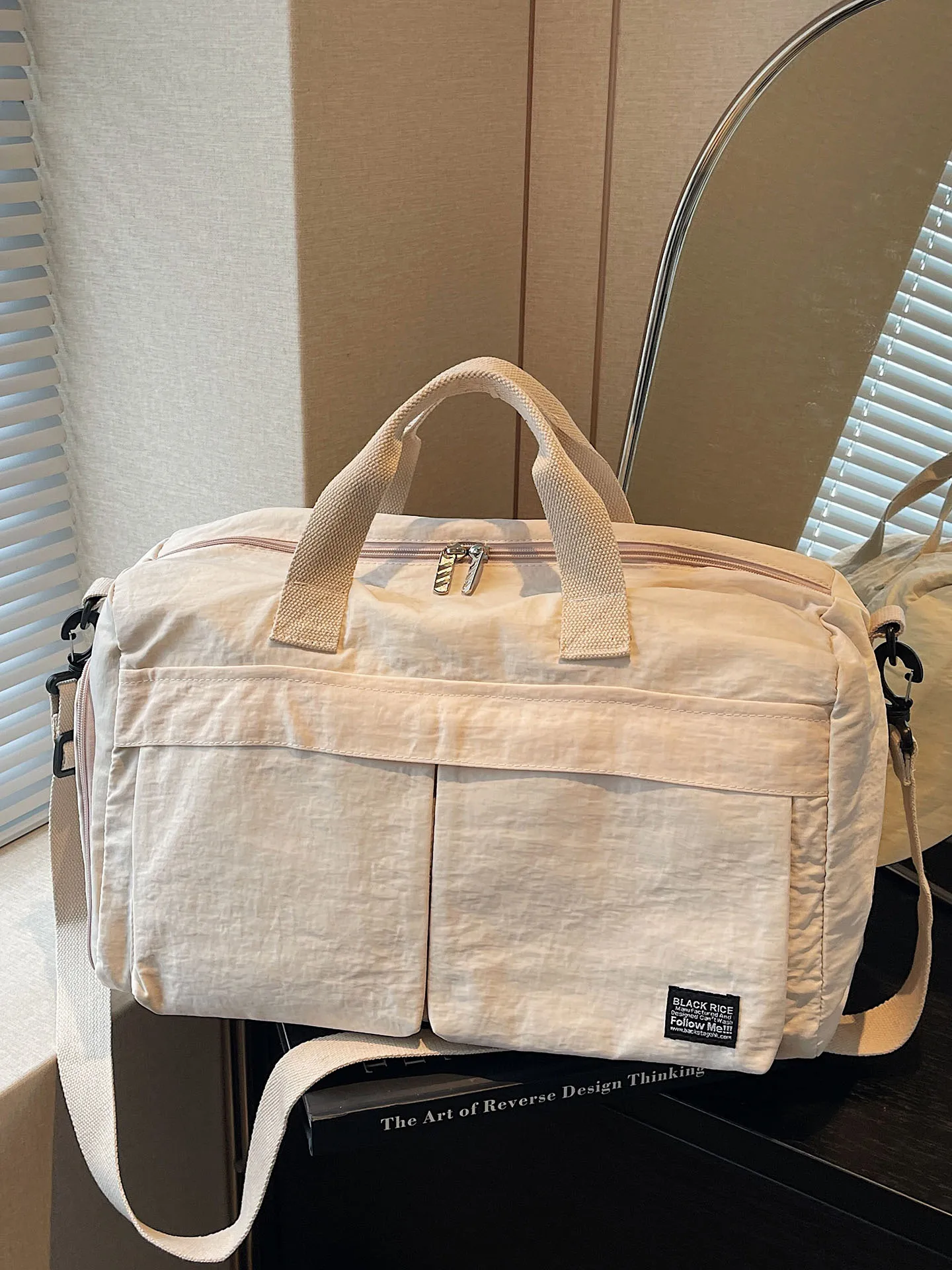 bolso-de-viaje-moderno-para-mujer-bolso-bandolera-ligero-gran-capacidad-diseno-de-parches-bolso-de-mano-para-viajes-de-n
