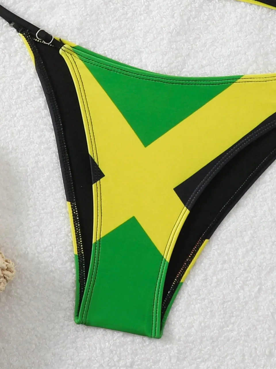 Halter String Bikini a fascia 2026 Triangolo Costumi da bagno Donna Costume da bagno sexy Donna Bagnante Costume da bagno Costume da bagno imbottito Beachwear