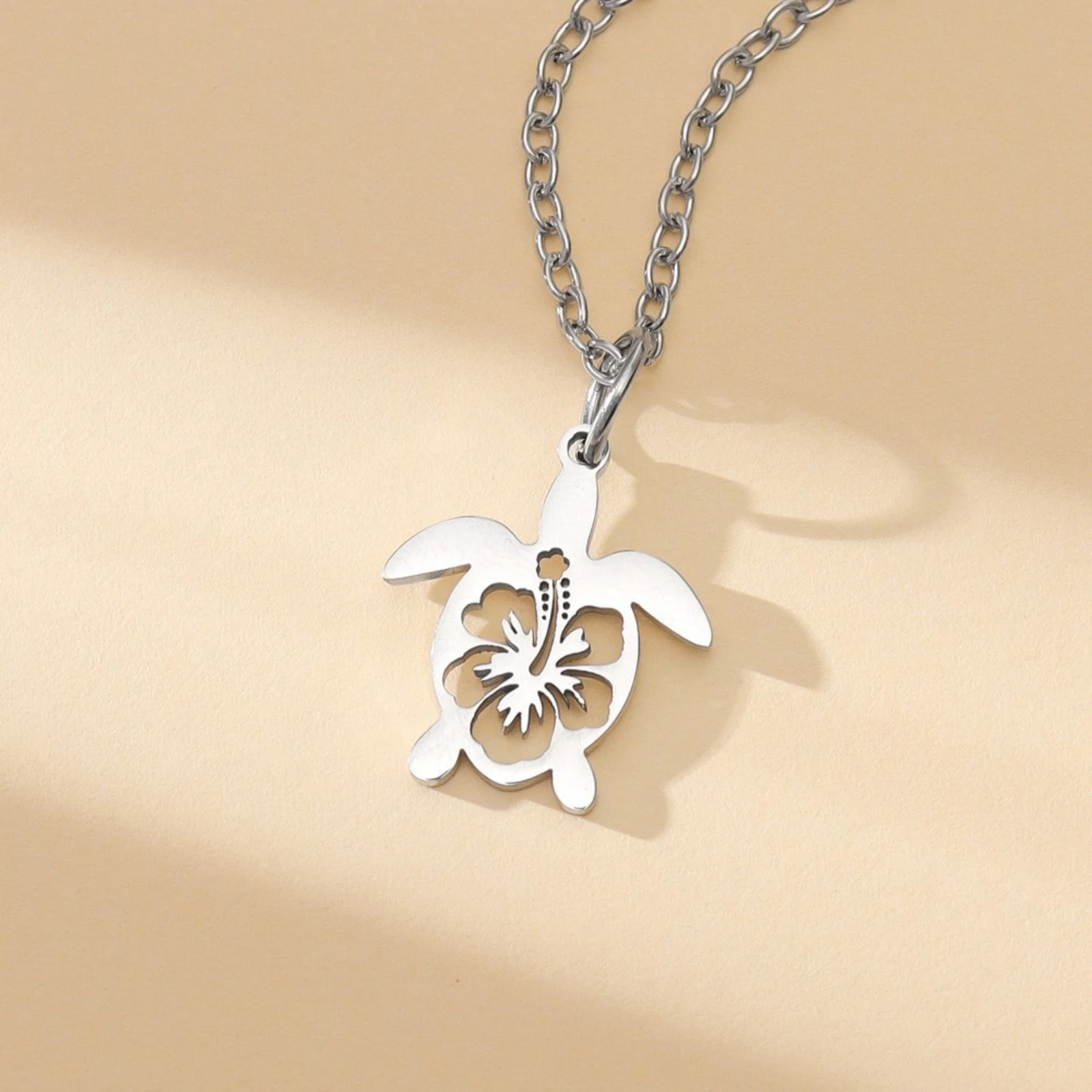 Edelstahl-Meeresschildkröten-Halskette, Schildkröten-Anhänger, Ozean-Strand-Touristen-Souvenir, Damen-Modeschmuck-Geschenk – Detail 3