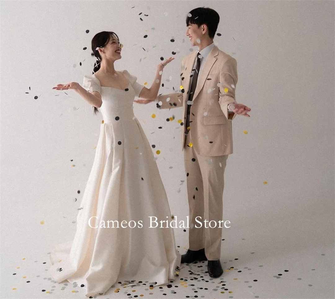 

SONDR Fashion Korea A-Line Wedding Dresses Photo Shoot VINTAGE V-Neck Elegant Satin Short Sleeves Simple Custom Bridal Gown