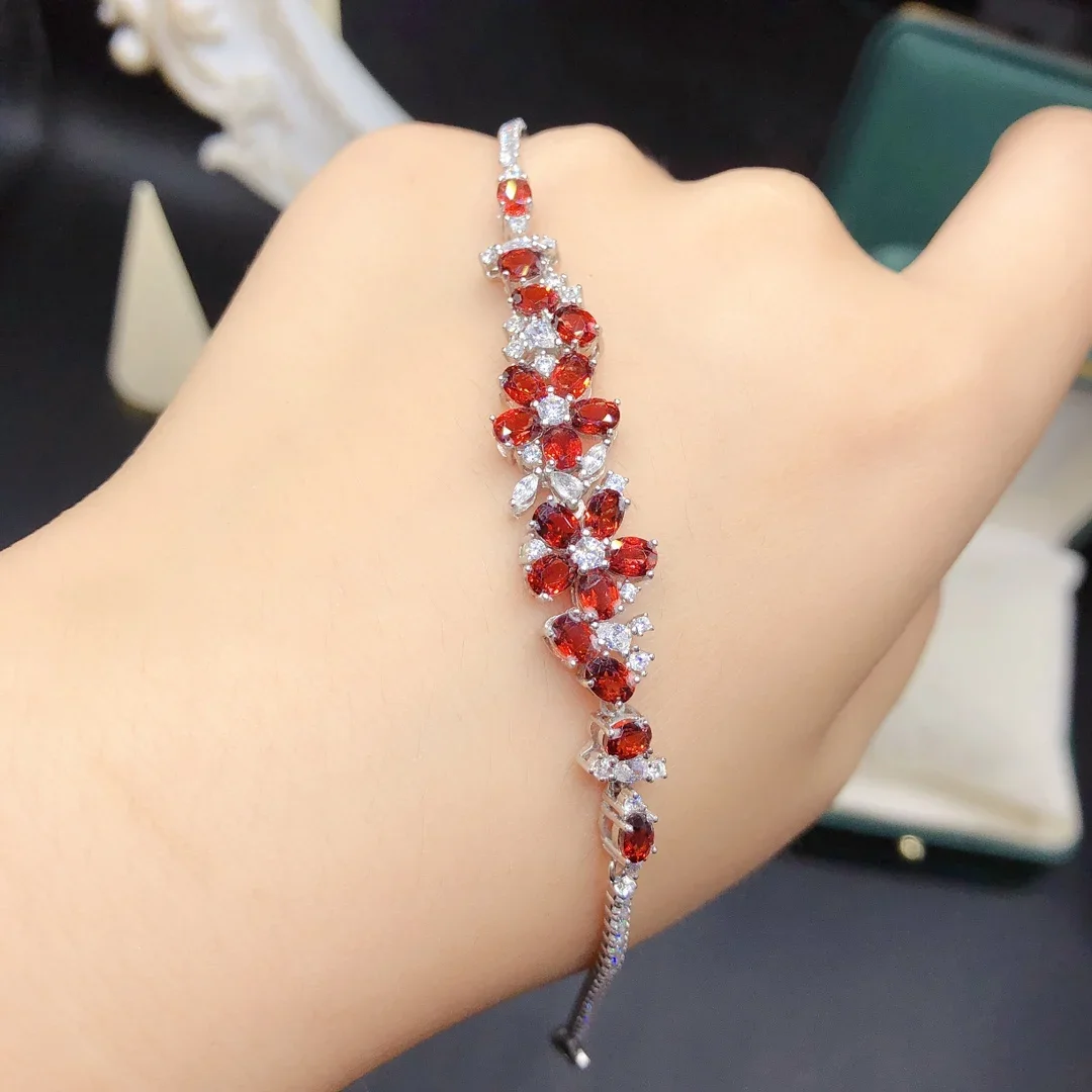 

925 Sterling Silver natural new magnesium aluminum garnet bracelet Luxury Ladies beautiful Christmas gift bag Mail boutique