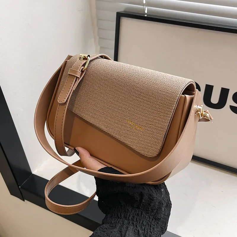 Underarm Bag Women\'s Summer Versatile 2024 New Fashion Shoulder Messenger Bag High Sense Women\'s Super Fire Small Square Bag