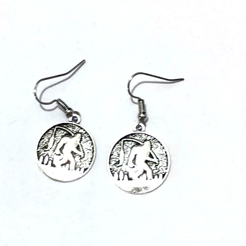 1pair Fish  Footprint Sasquatch Bigfoot Earring for Women