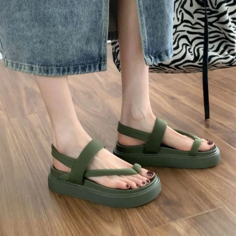 

Thick-soled Roman Sandals for Women, 2025 New Summer Style, Simple and Fashionable, Toe-hugging,Casual Sneaker Beach Shoes，35-40