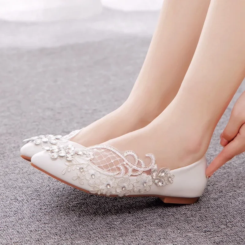 Ladies Woman Pumps Pointed Toe Rhinestone Slip-On PU 0.8CM Flat With Lace Dance Female Concise Wedding Party Women Shoes White