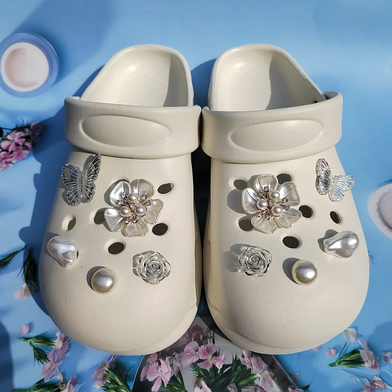 New trend Hole Shoe Charms for DIY Pearl Butterfly Flower Shoe Buckle Decoration for Shoe Charm Accessories Kids Party Gift