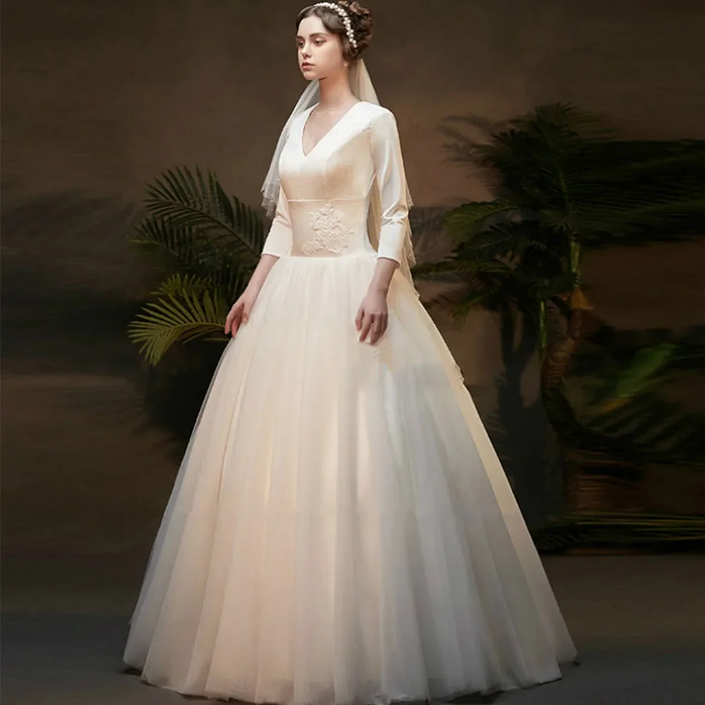 YCJ Muslim High Quality Ivory A-line Wedding Dresses Applique Customized Draped Pleat V-Neck Satin Bride Gown robe de mariée