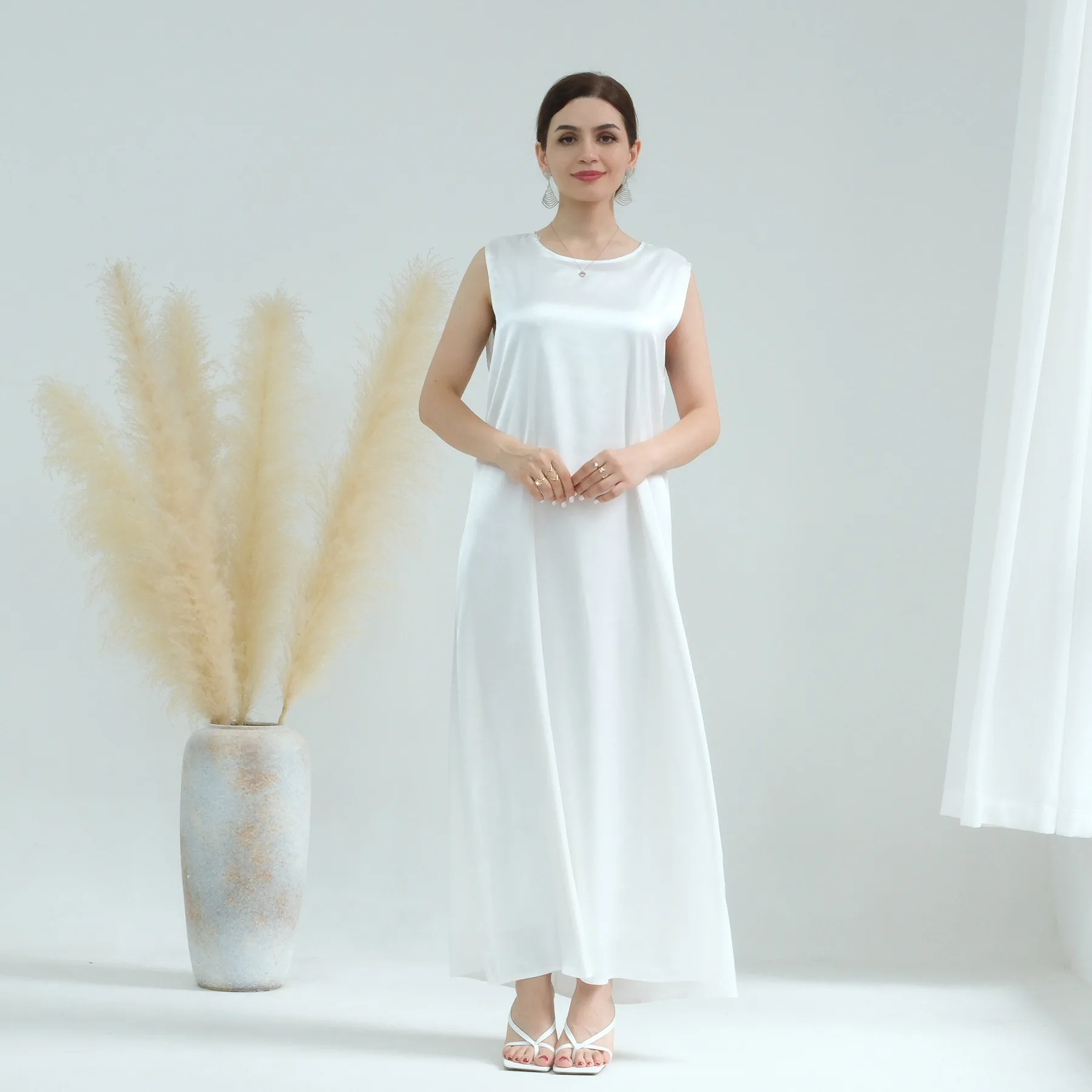 

Eid Muslim Sleeveless Dress for Women Abaya Soild Satin Vest Layering Vestidos Modest Underwear Inner Dresses Ramadan Arab Robe