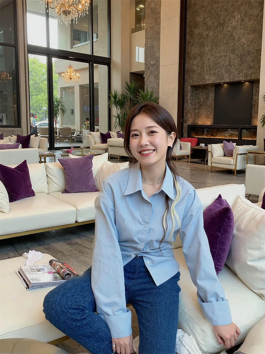 

Chic Shirts Women Lightweight Long Sleeve Button-Up Blouse with Puff Sleeves and High-Low Hem for Korean Casual Daily Streetwear