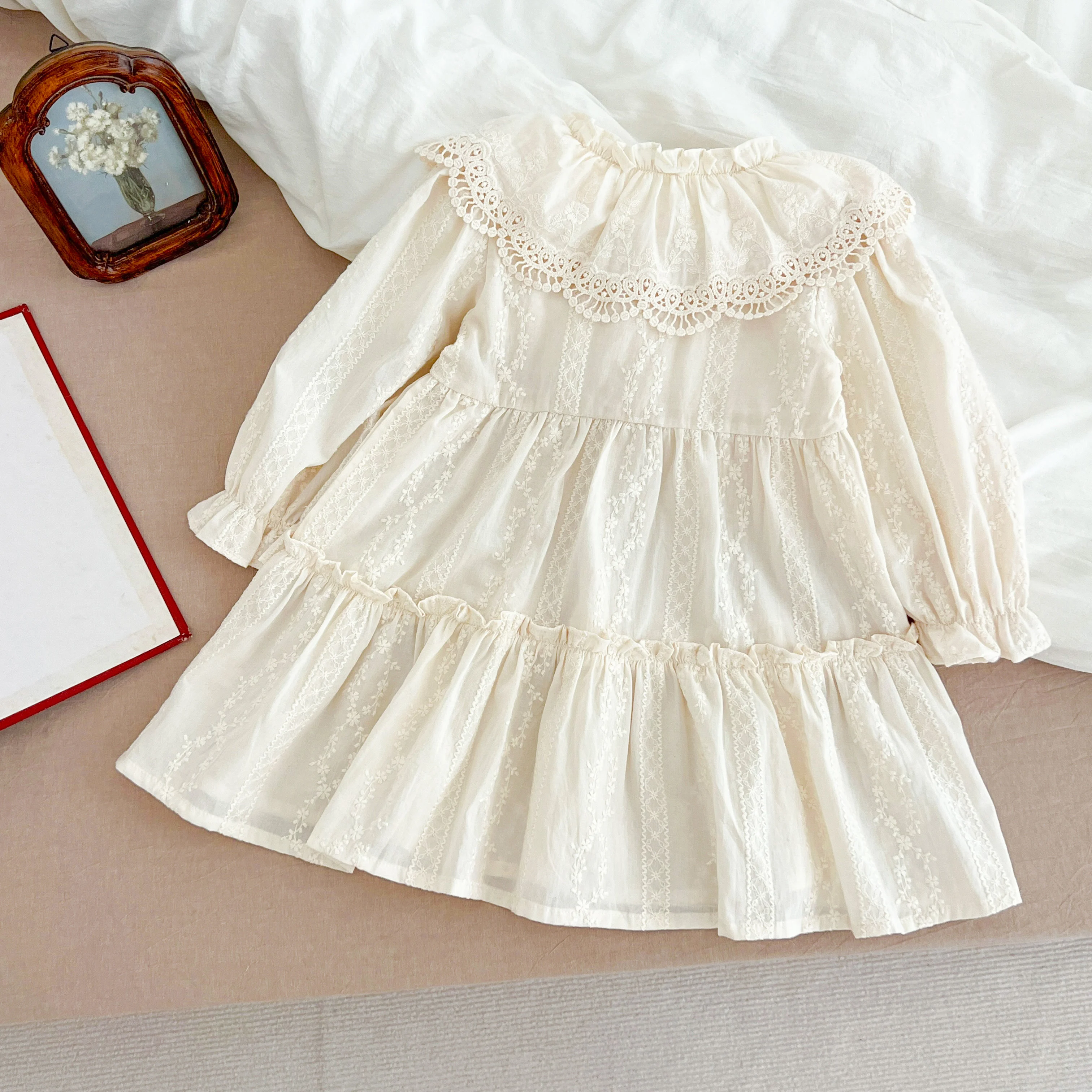 Neue Baby Mädchen Kleid Mädchen süße Mädchen Kleid Rüschen Trim Party Prinzessin Kleid Spitze Kragen ausgehen Freizeit kleider kleine Kleidung – Detail 2