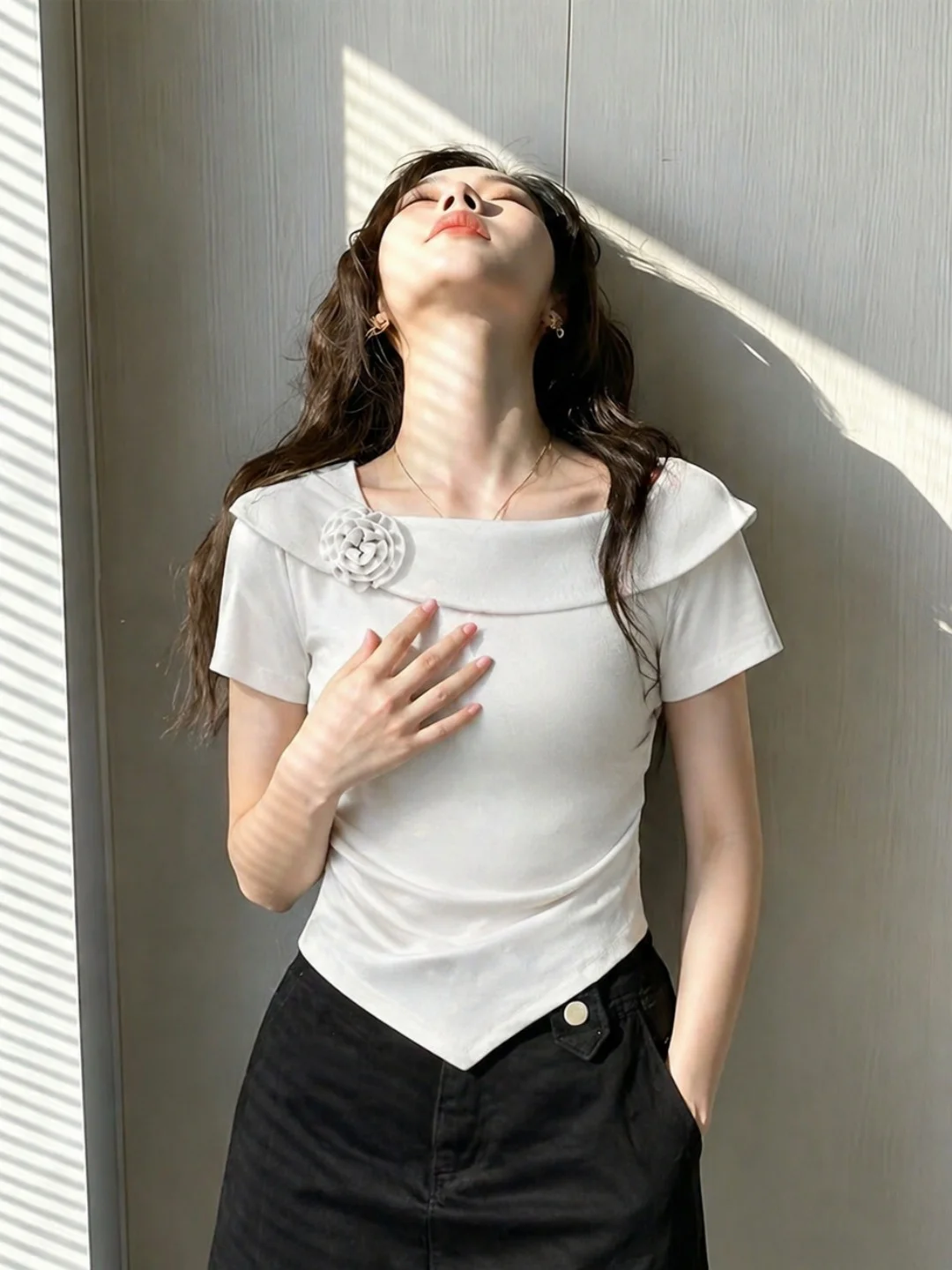 

Fashionable Floral 3D Design Slim Fit Short Sleeve Women's T-Shirt Crew Neck Summer New Style Versatile Body Shaping Top