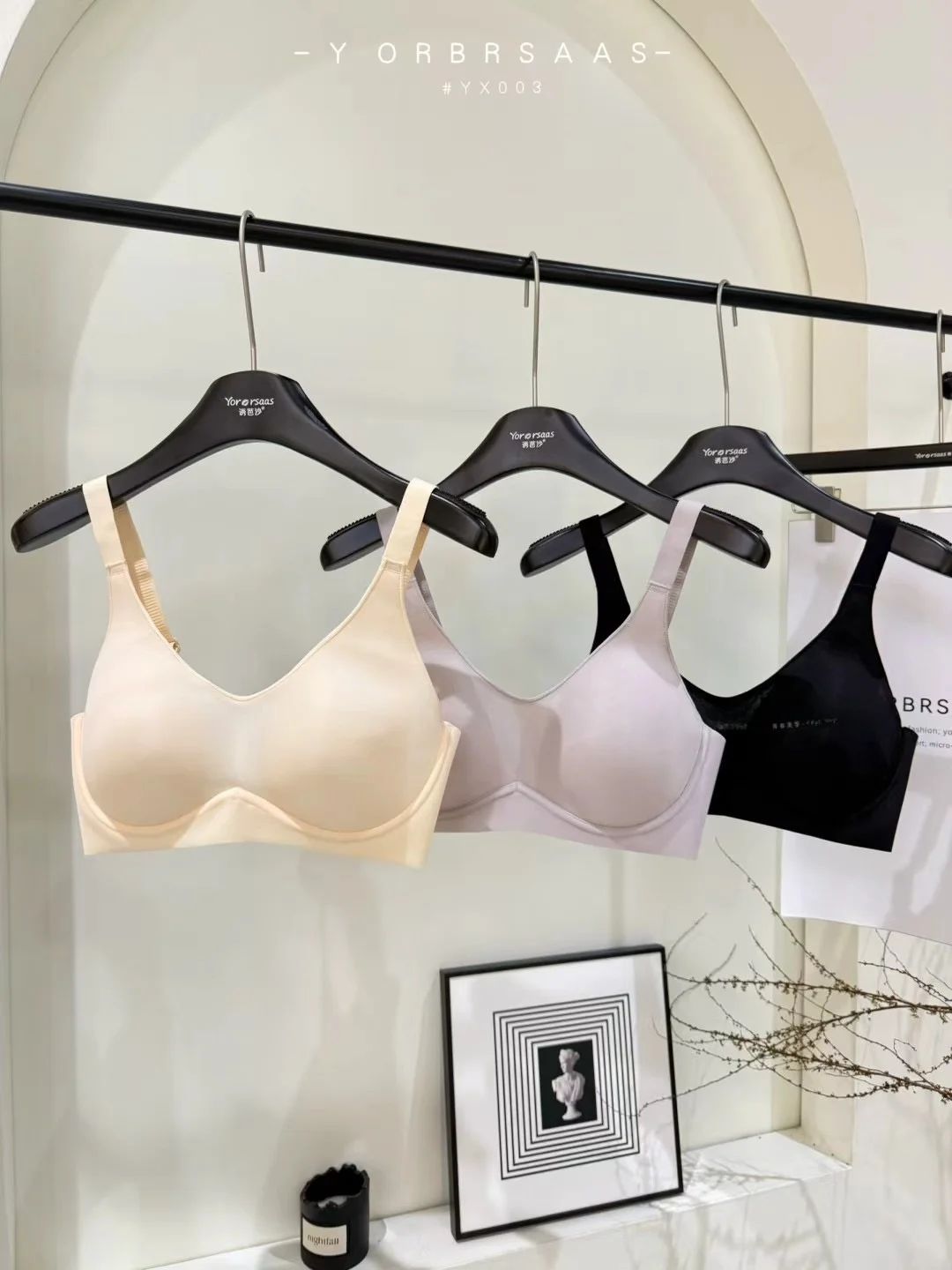 大きいサイズのワイヤレスブラジャー女性用超薄型フルカップたるみ防止目に見えない下着シームレスで快適なスポーツブラ