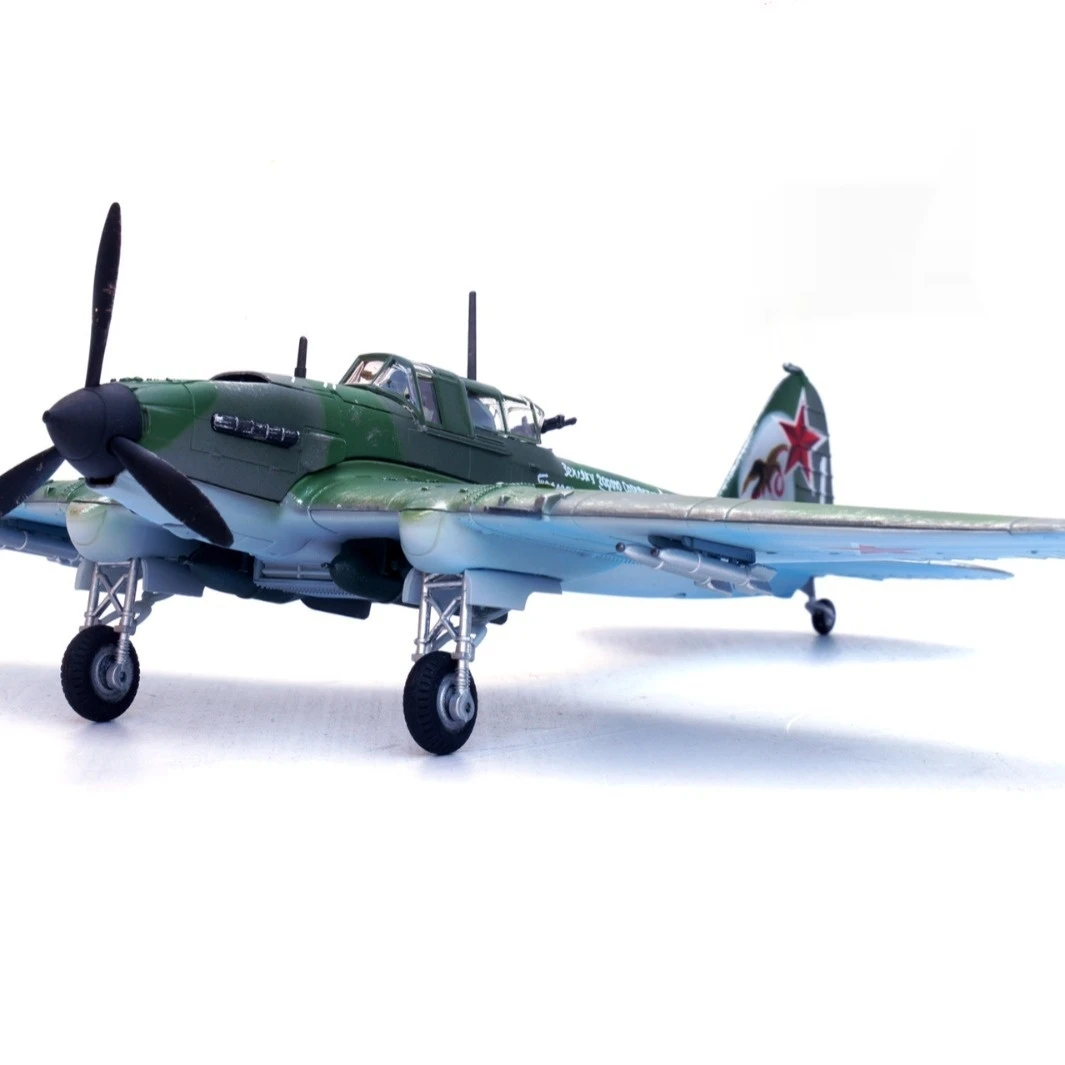 

1/72 Soviet Il2 Ilyushin Shturmovik Combat Attack Aircraft Old Version Metal Military Diecast Plane Model For Collection Or Gift