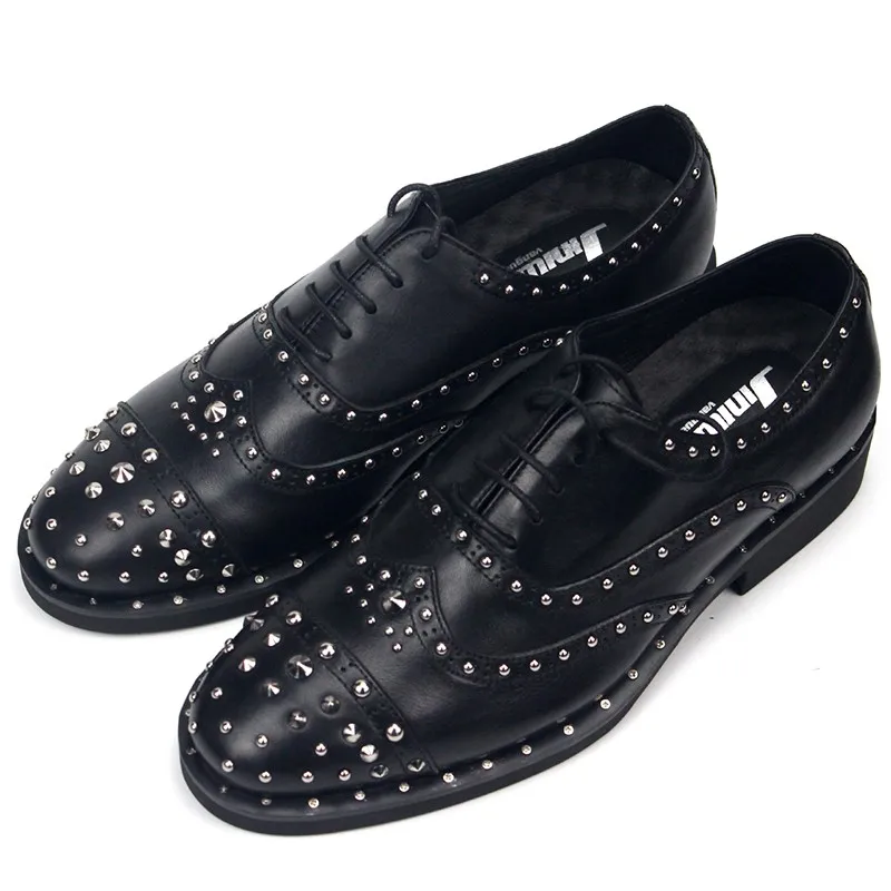 JINIWU 2026 Autumn Winter Carved Rivet Leather Shoes, Handmade Lace Up Solid Black Oxford Shoes, British Style Men Dress Shoes