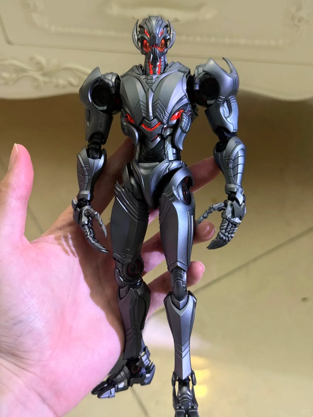 NUOVO Blokees Marvel Ultron Ac - Model Kit Ultron recensione e prezzo