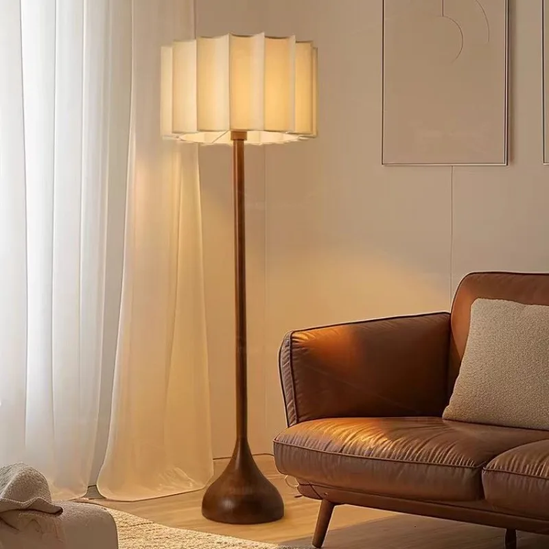 Japanese-style Retro Solid Wood Linen LED Table Lamp Warm Nordic Home Living Room Bedroom Atmosphere Ornament Lighting Desk Lamp
