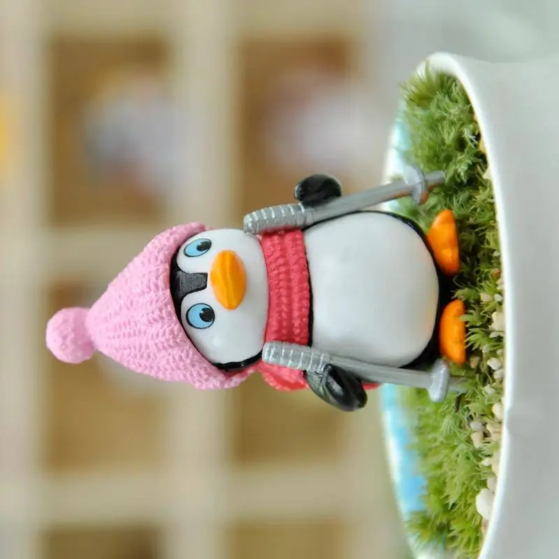 4 pcs Penguin family decorations micro landscape plant potted desktop cake cute doll ornaments home decoration
