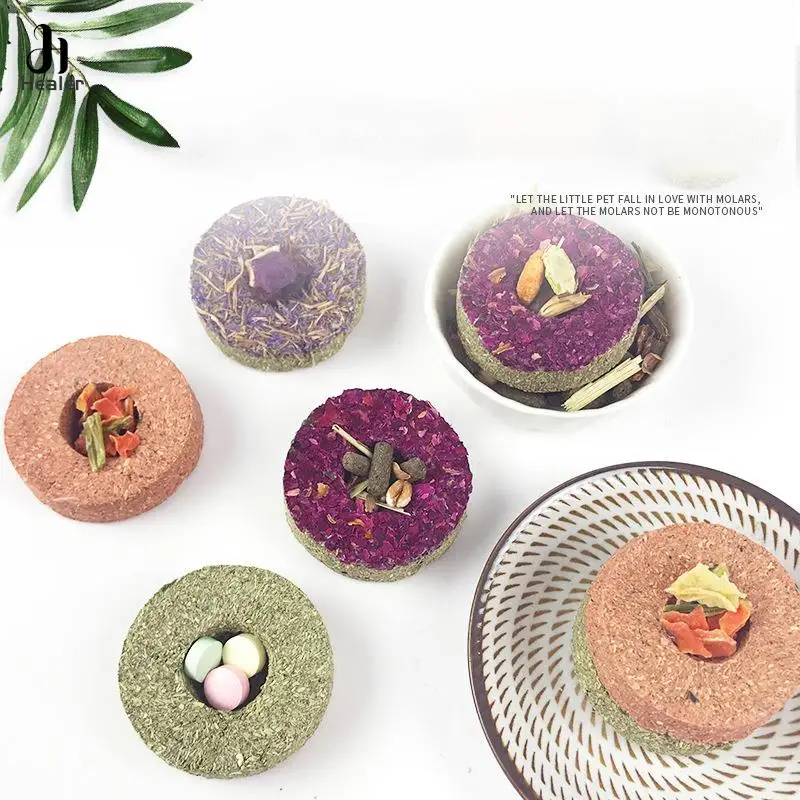 Pet Teeth Grinding Toys Hamster Rabbit Grass Cake Natural Small Animal Chew Toy Rabbits Teeth Treats