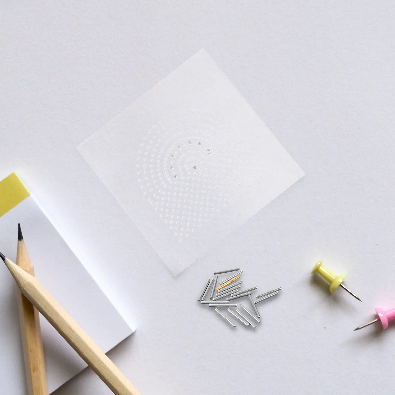 

1Set Quilling Board Acrylic Durable Paper Winding Tool DIY Guide for Paper Quilling Crafts Lightweight Practical Accessories