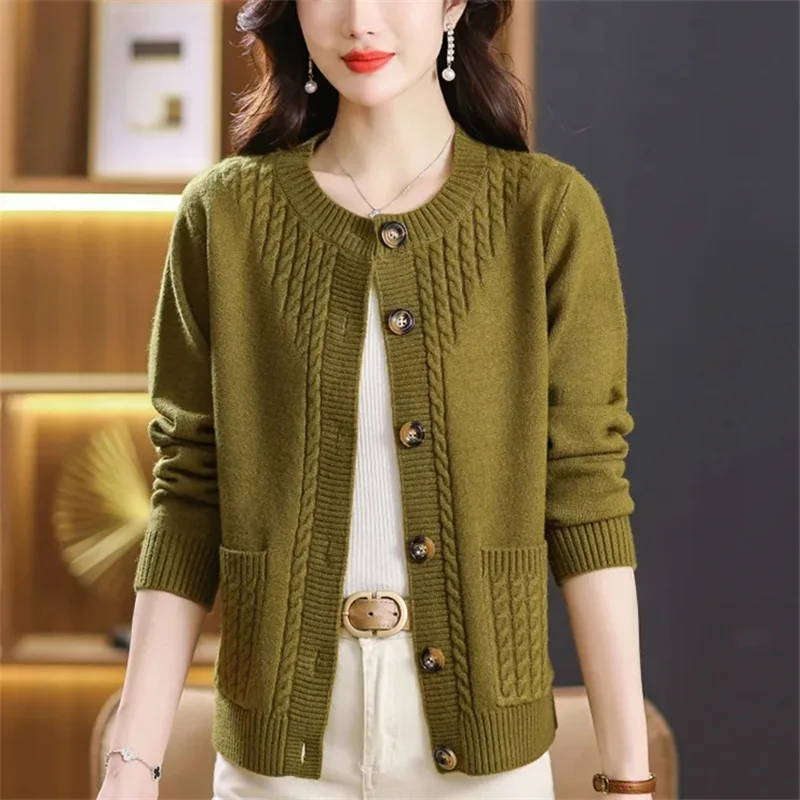 2024 Spring and Autumn New Round Neck Knitted Cardigan Women's Sweater Loose and Versatile Western style Woolen Sweater Top