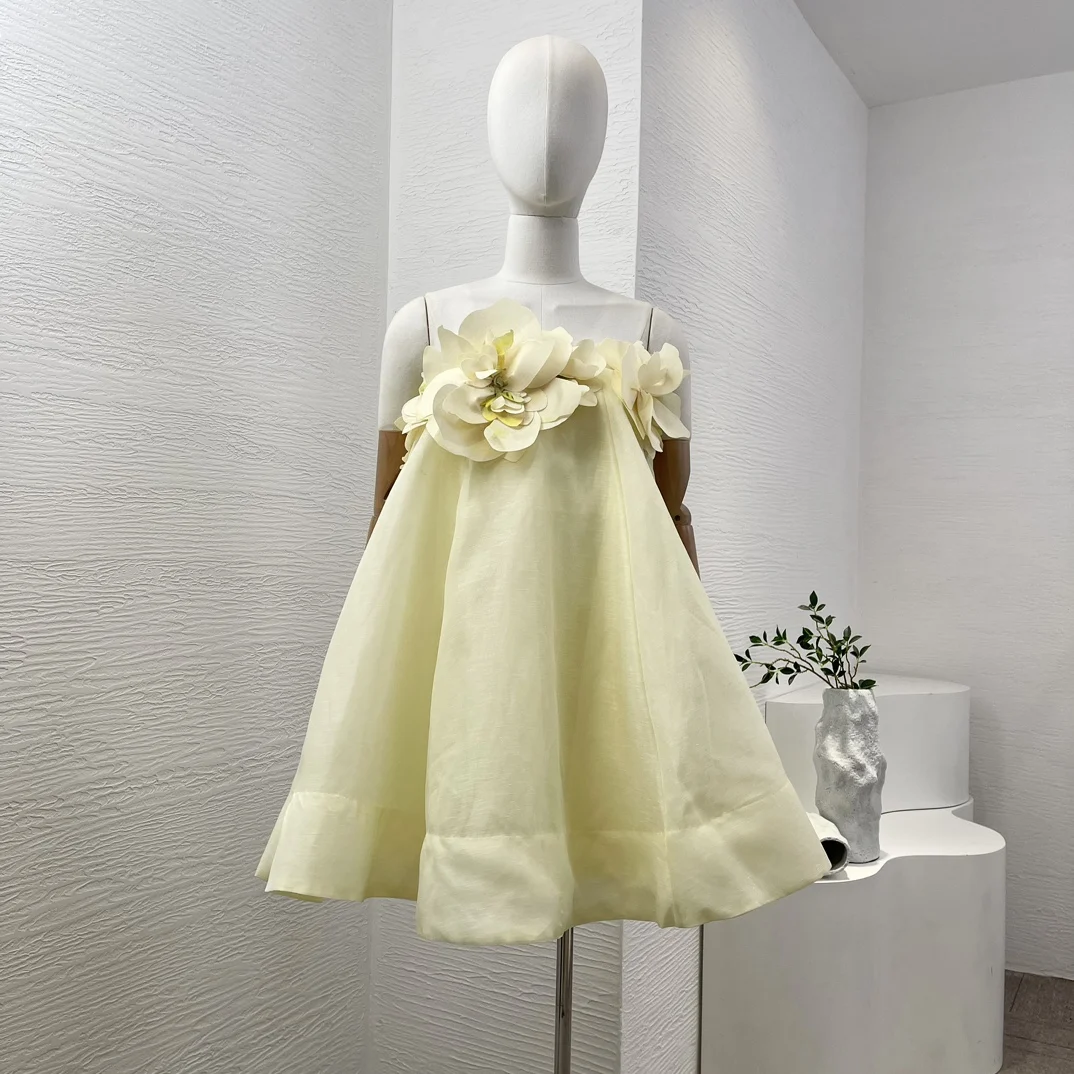 2025 Mini abito tubolare senza maniche con applicazioni di fiori gialli rosa per donna