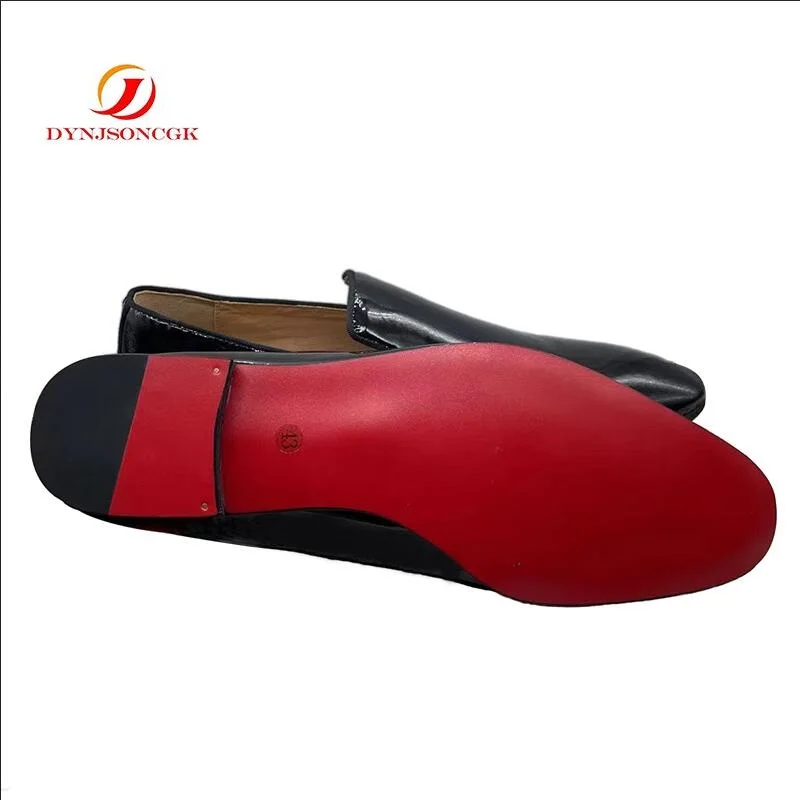 The Fashionable Suede Leather Studded Men\'s Shoes With Red Soles Are Your Personalized Choice For Banquet And Leisure